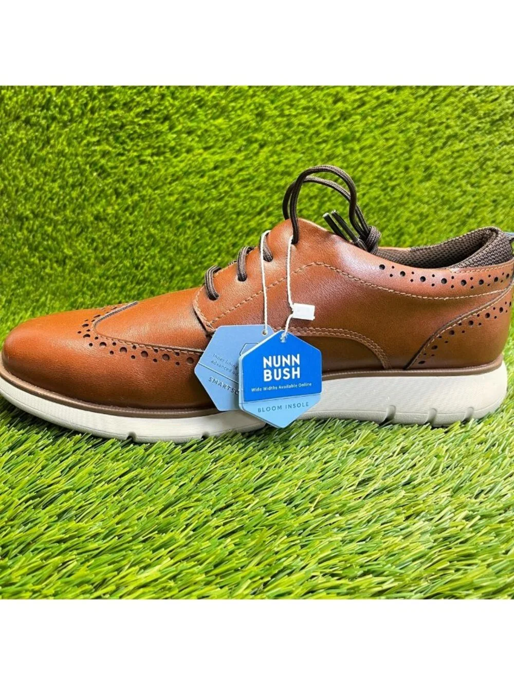 Nunn Bush Stance Mens Size 9.5 Brown White Classic Wingtip Oxford Dress Shoes